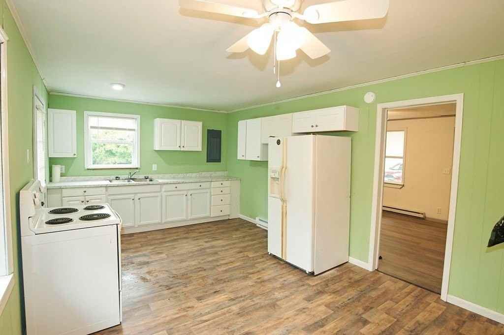 13241 Shell Bridge Rd - Photo 4 of 10