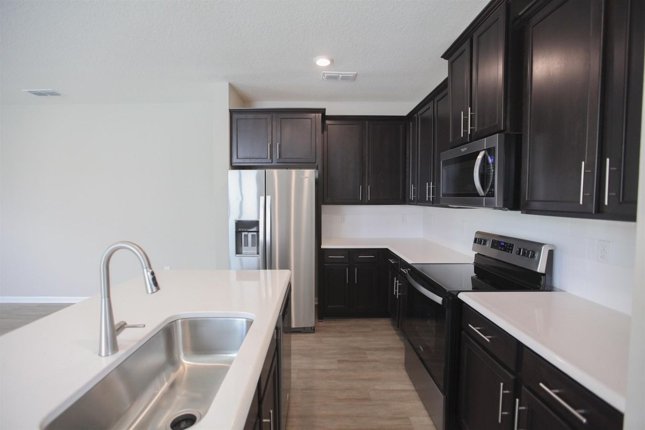 57 Mustard Hill Ct - Photo 2 of 35