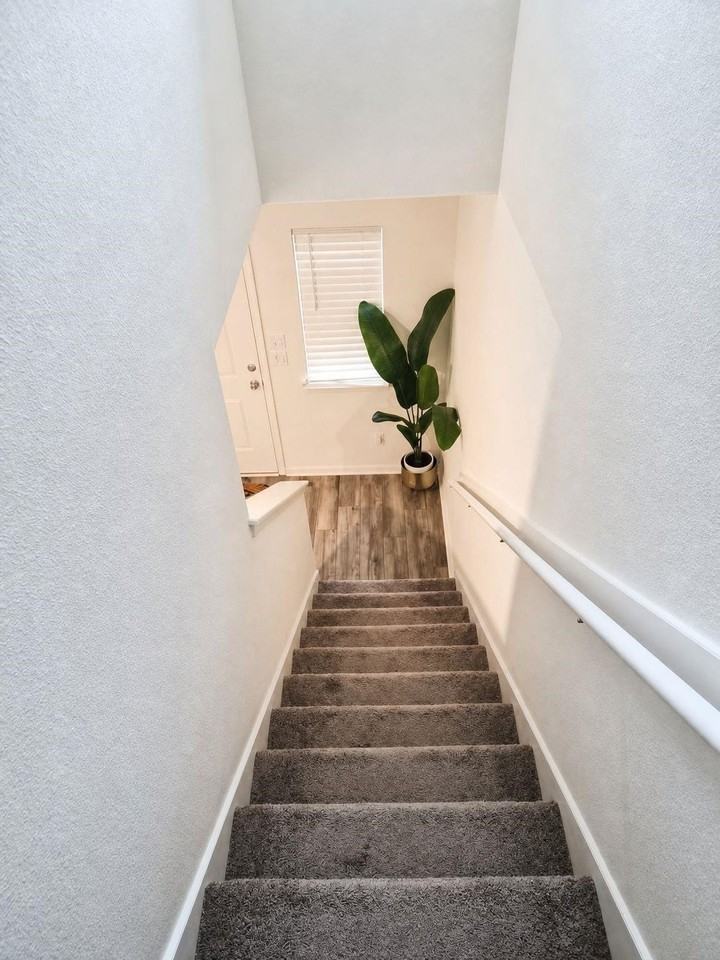 64 Pittman Ct - Photo 5 of 13