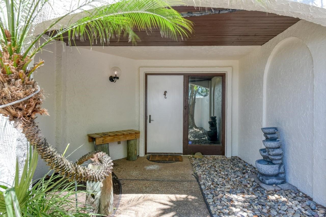 3222 Harbor Dr - Photo 2 of 37