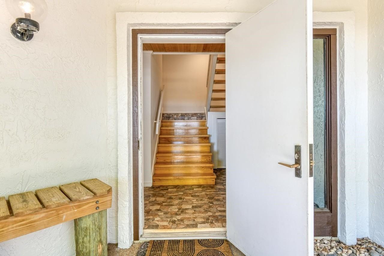 3222 Harbor Dr - Photo 3 of 37