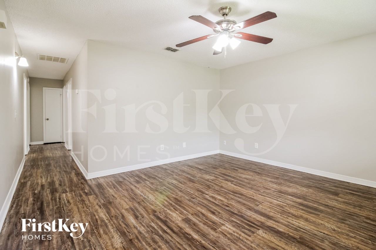 7742 Club Duclay Dr - Photo 2 of 16