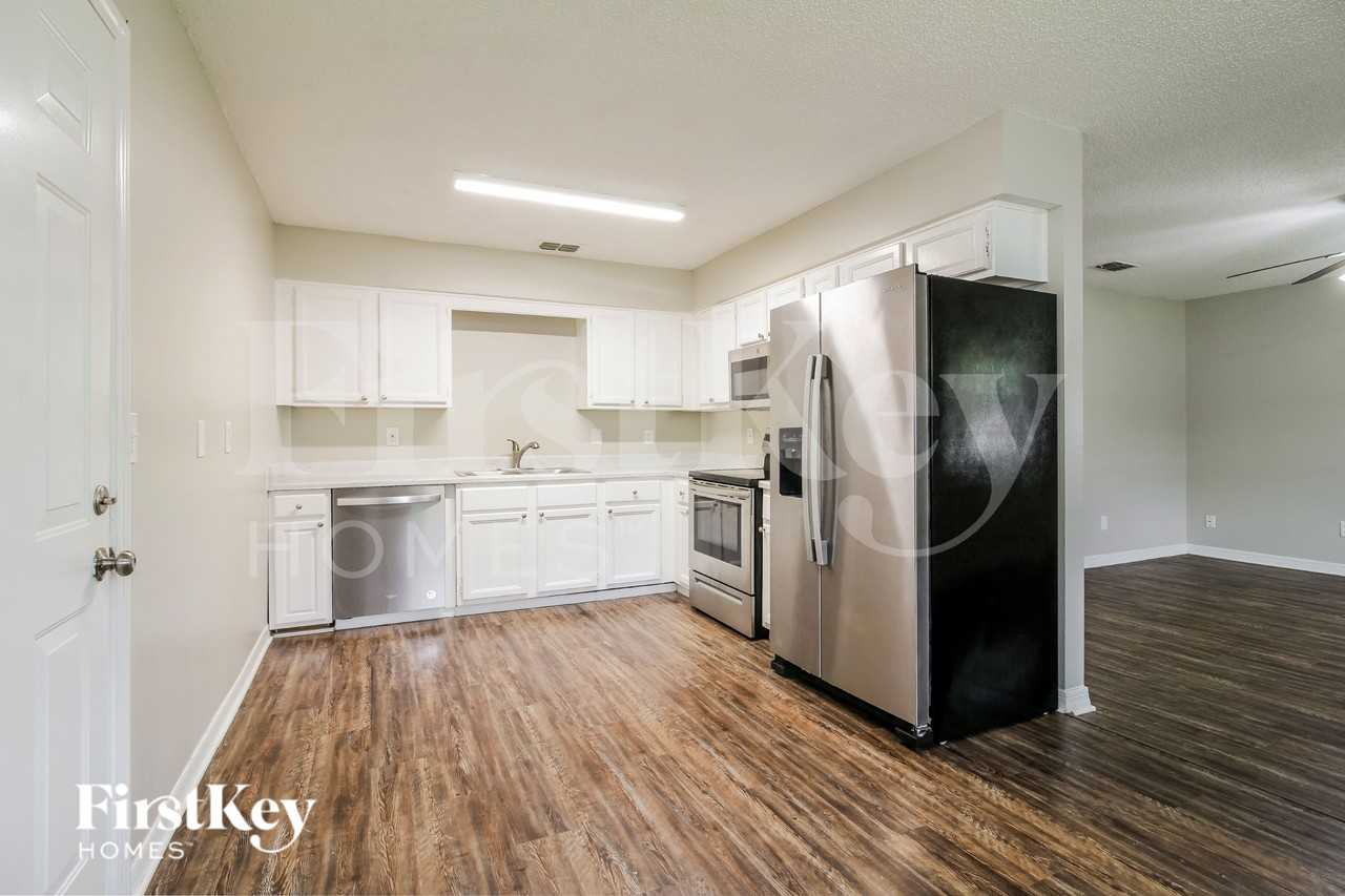 7742 Club Duclay Dr - Photo 4 of 16