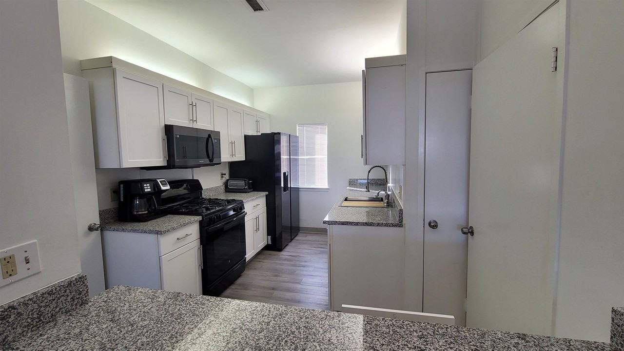 19A S Gladstone Ave #A - Photo 7 of 26