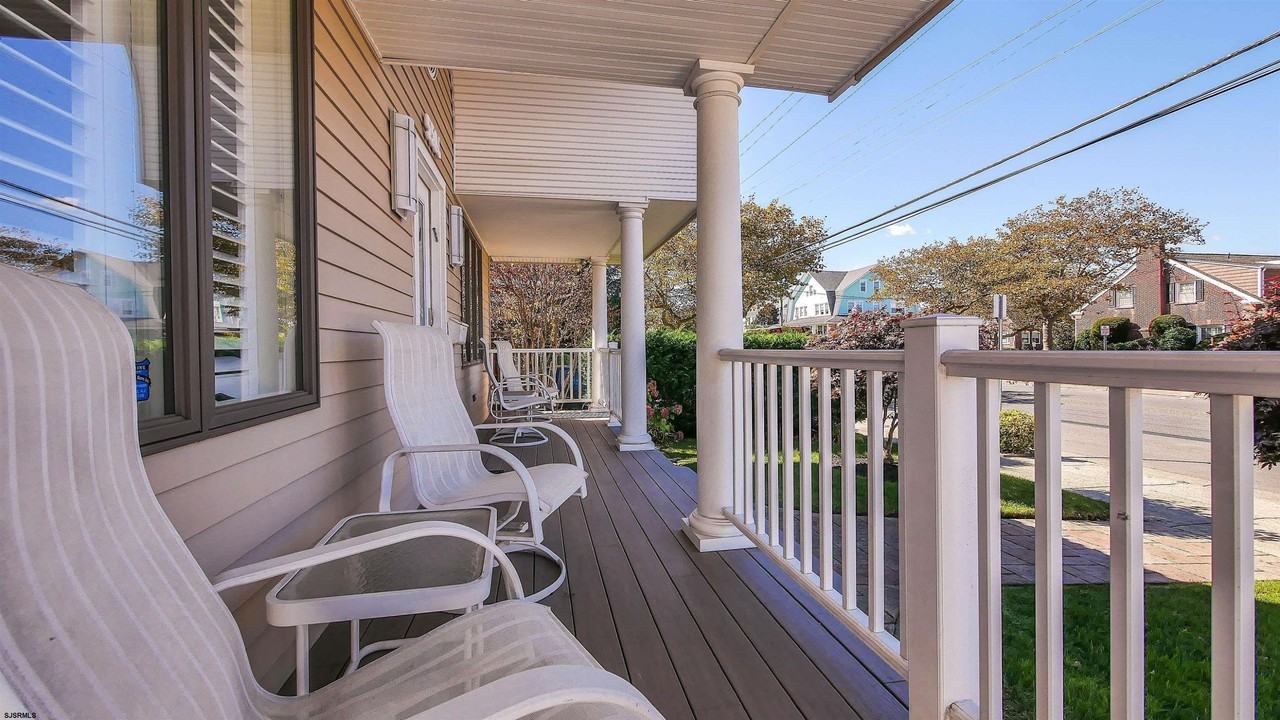 5504 Ventnor Ave - Photo 4 of 45