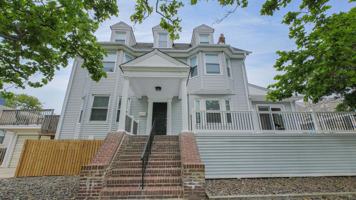featured image of 1 N Surrey Ave