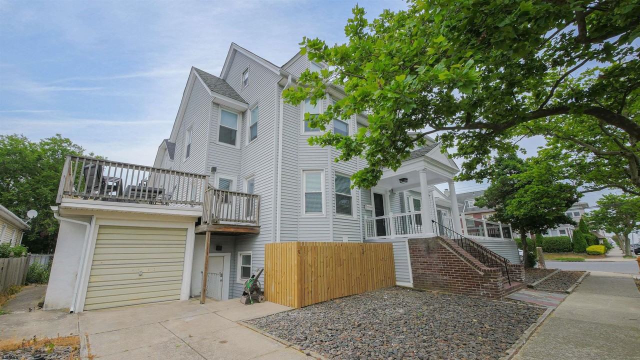 1 N Surrey Ave - Photo 2 of 36