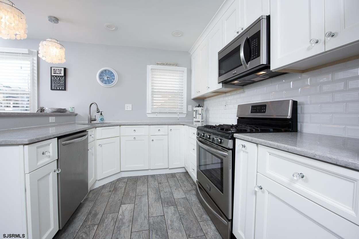 109 N Washington Ave #A - Photo 3 of 19
