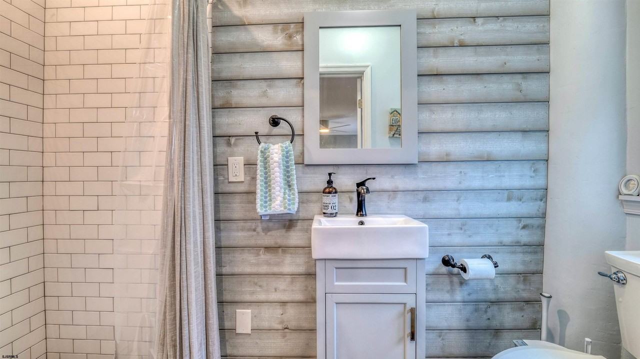 120 N Newport Ave - Photo 7 of 29