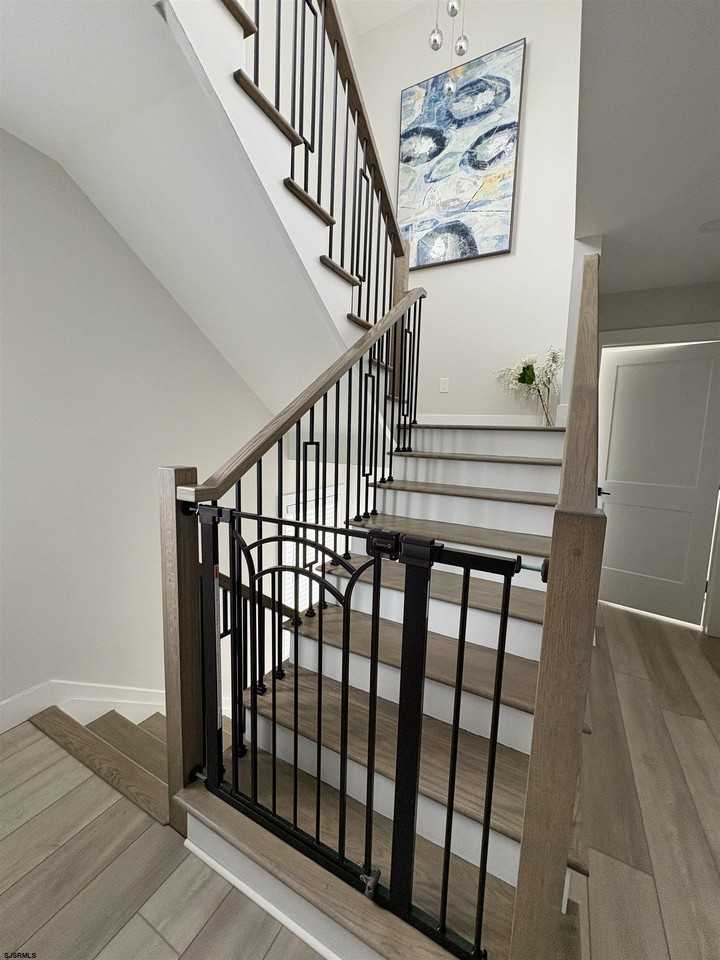 15 N Jefferson Ave #A - Photo 7 of 15