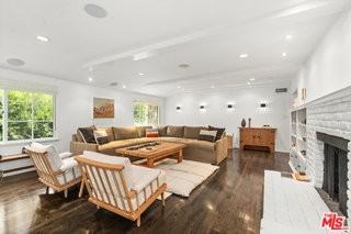 2107 El Roble Ln - Photo 4 of 7
