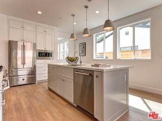1625 S Wooster St - Photo 2 of 8