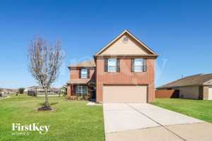 featured image of 5619 Cinnamon Lake Dr