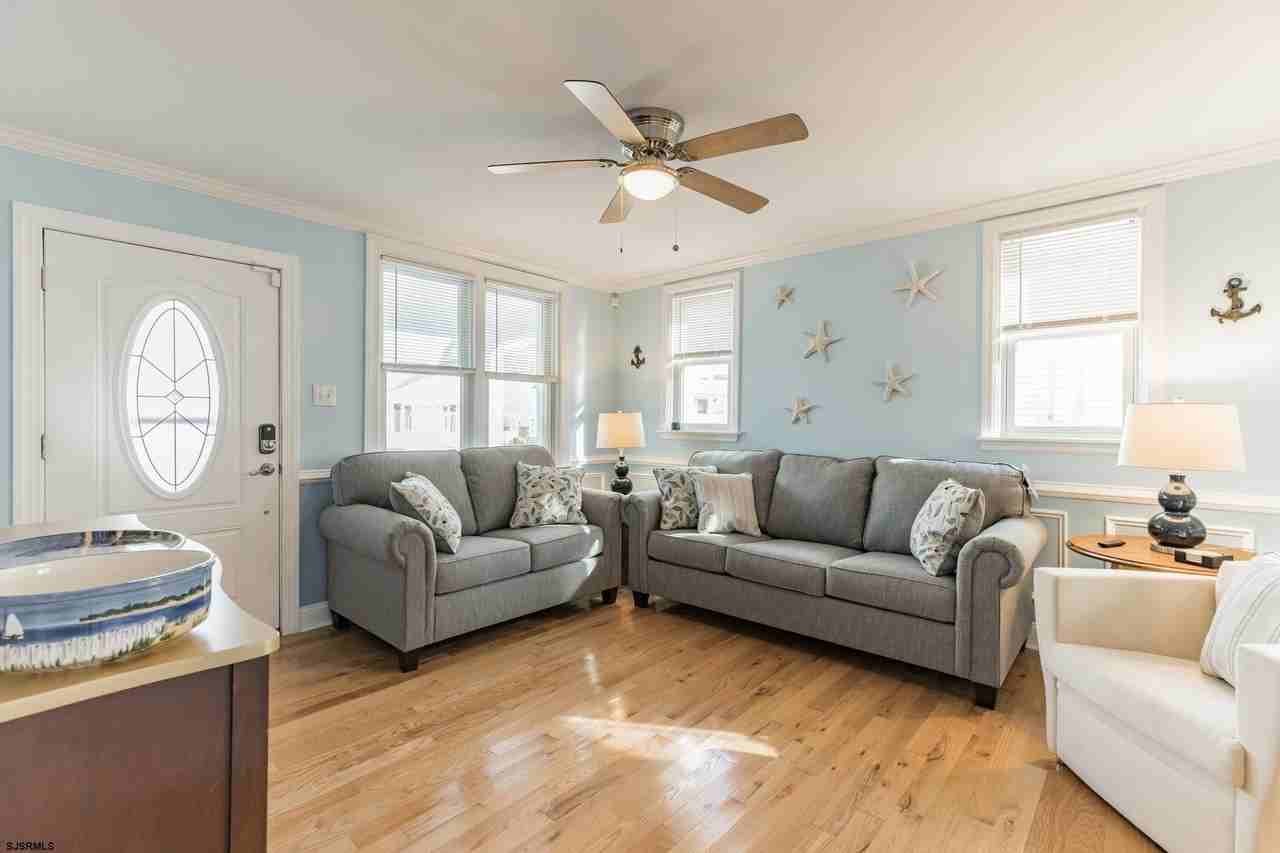 26 S 32nd Ave - Photo 4 of 33
