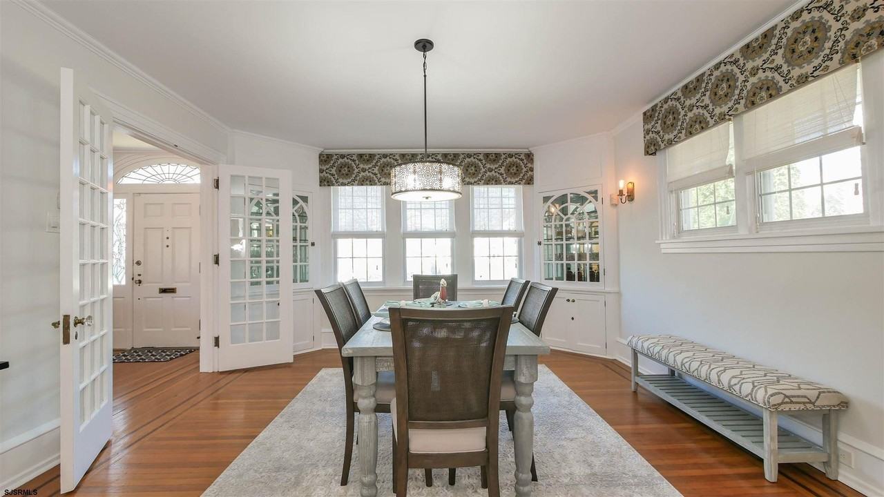 6104 Ventnor Ave - Photo 7 of 26