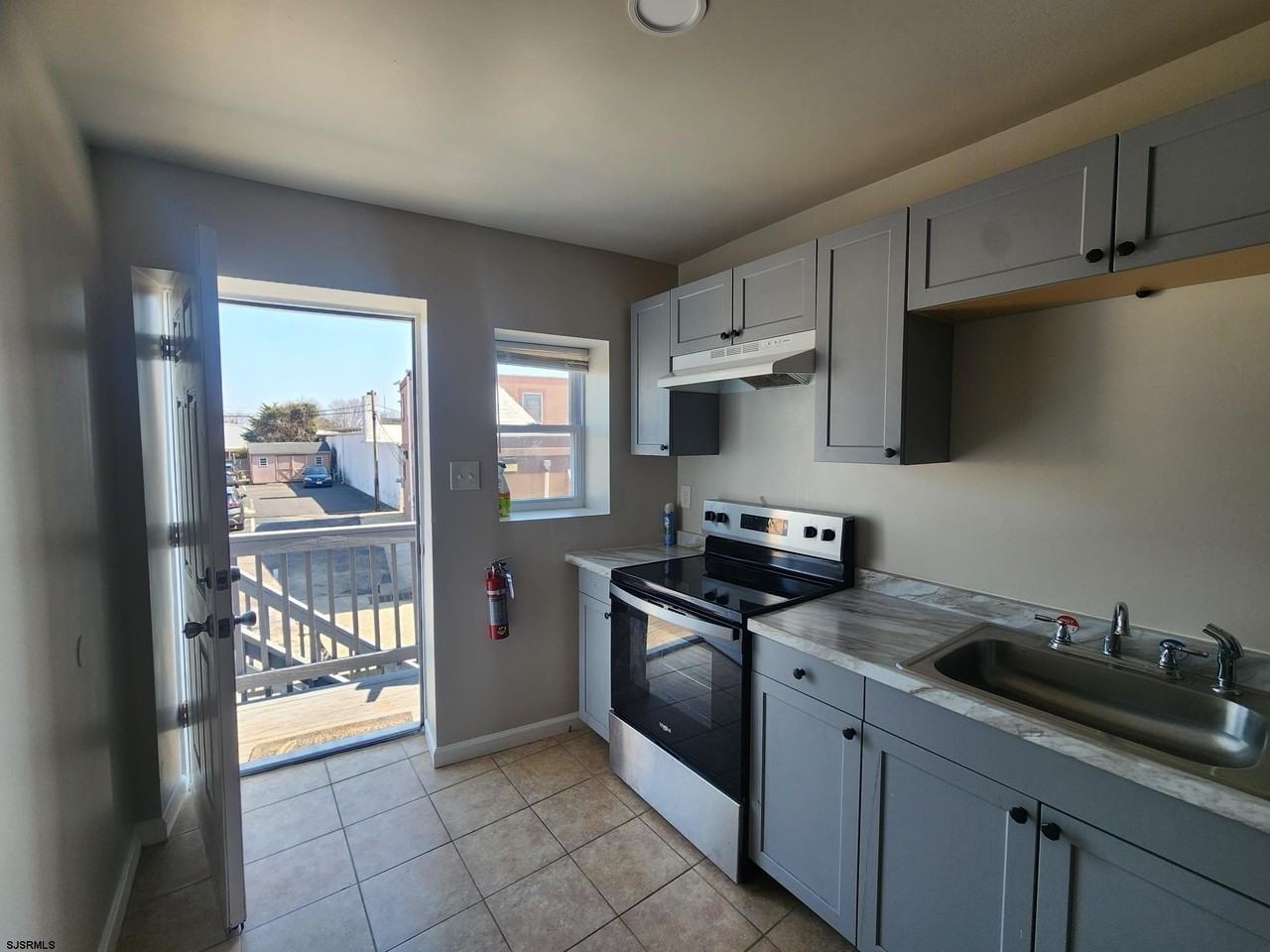 118 S Main St #203 - Photo 4 of 14