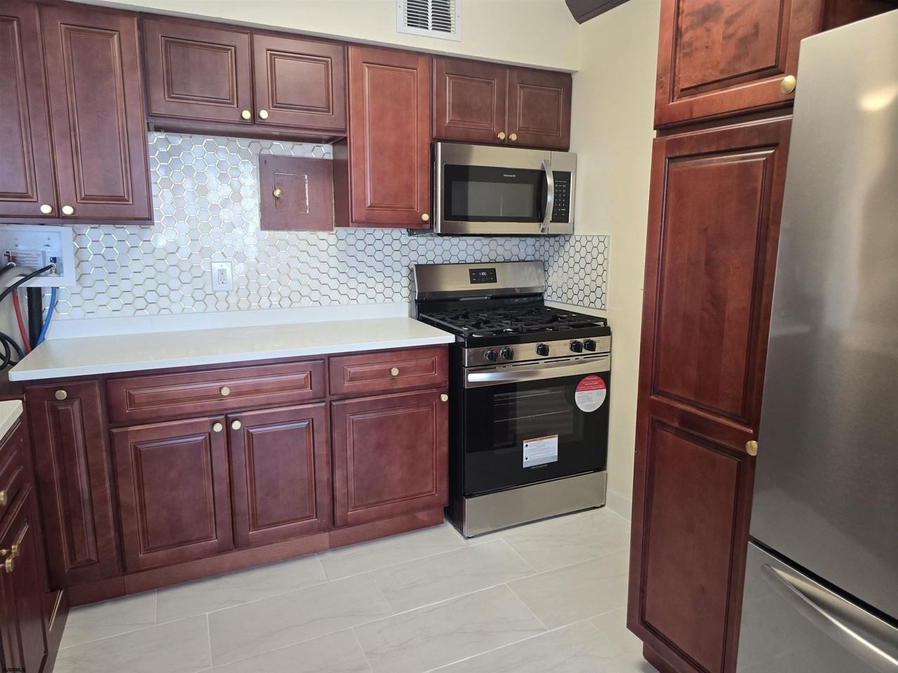 3817 Ventnor Ave #1001 - Photo 7 of 25