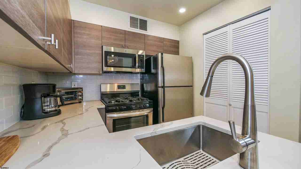 6 N Adams Ave #2 - Photo 4 of 10