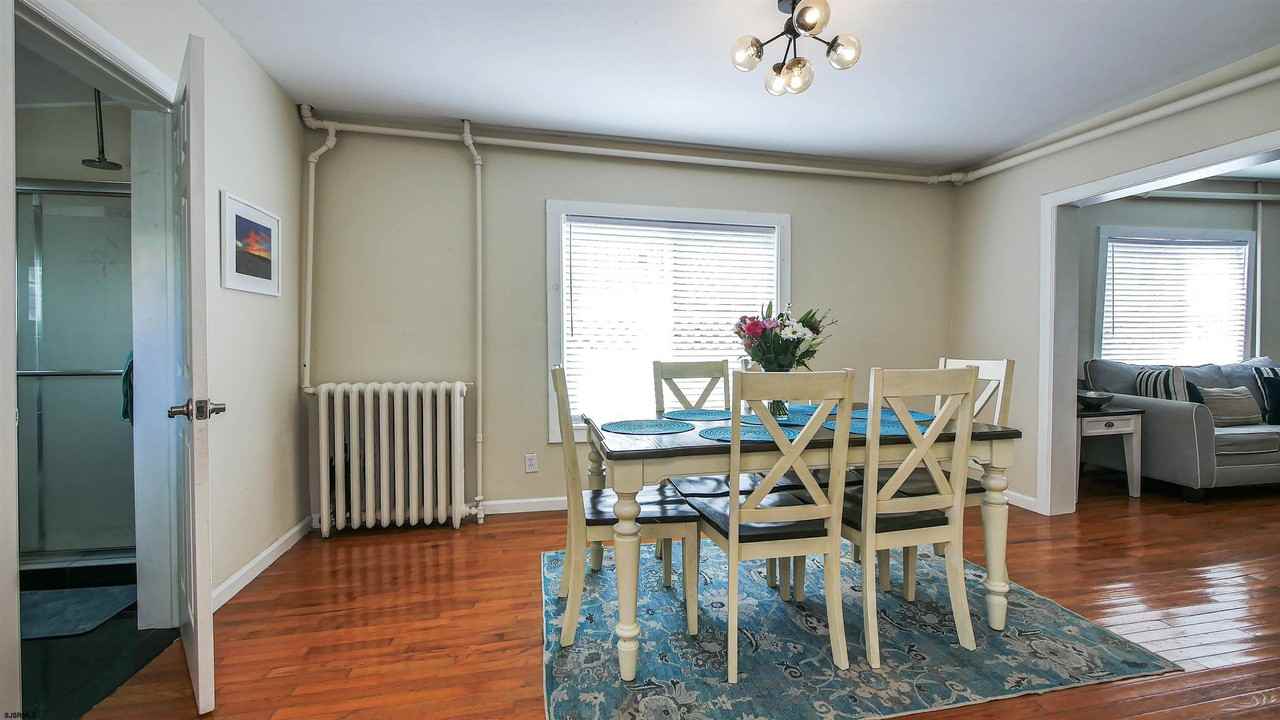 201 N Portland Ave - Photo 7 of 31