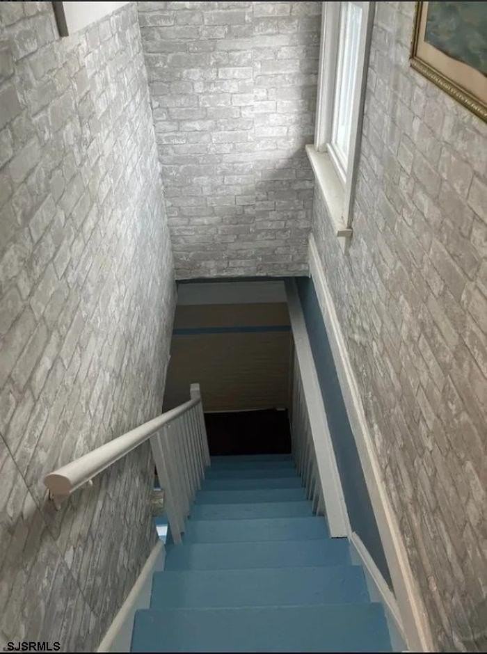 106 N Rosborough Ave #3 - Photo 2 of 19