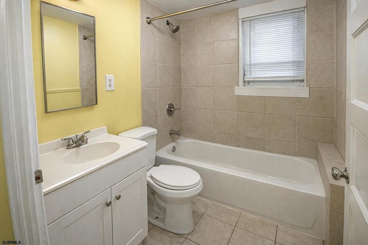 1916 Magellan Ave #2 - Photo 3 of 8