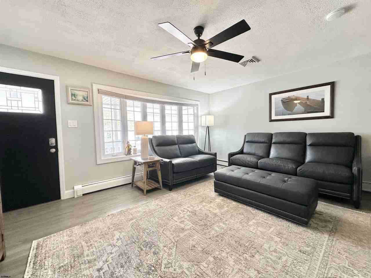 117 Lincoln Dr - Photo 4 of 29