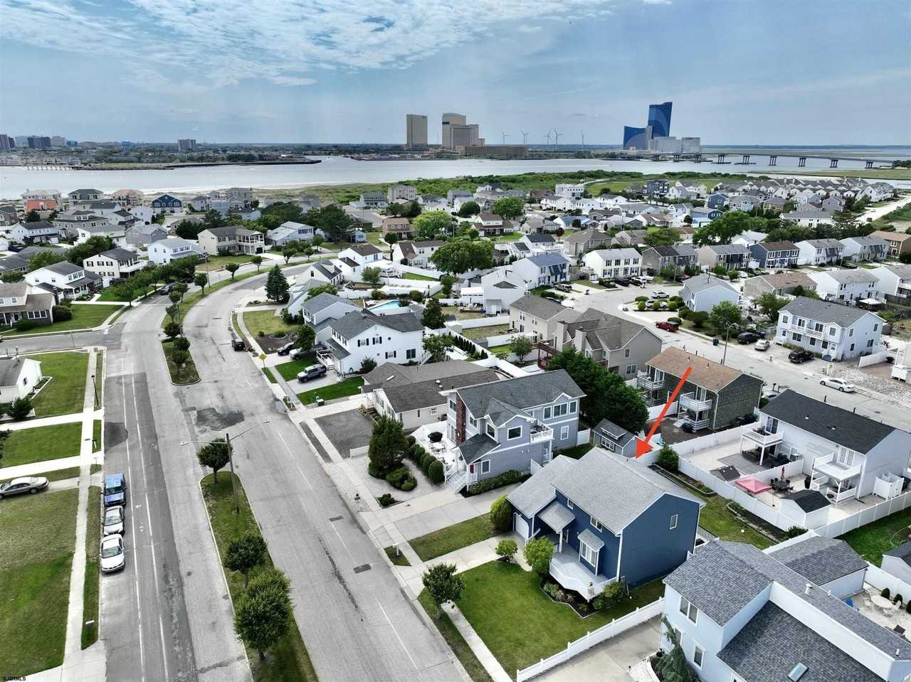 5109 Harbor Beach Blvd - Photo 4 of 33
