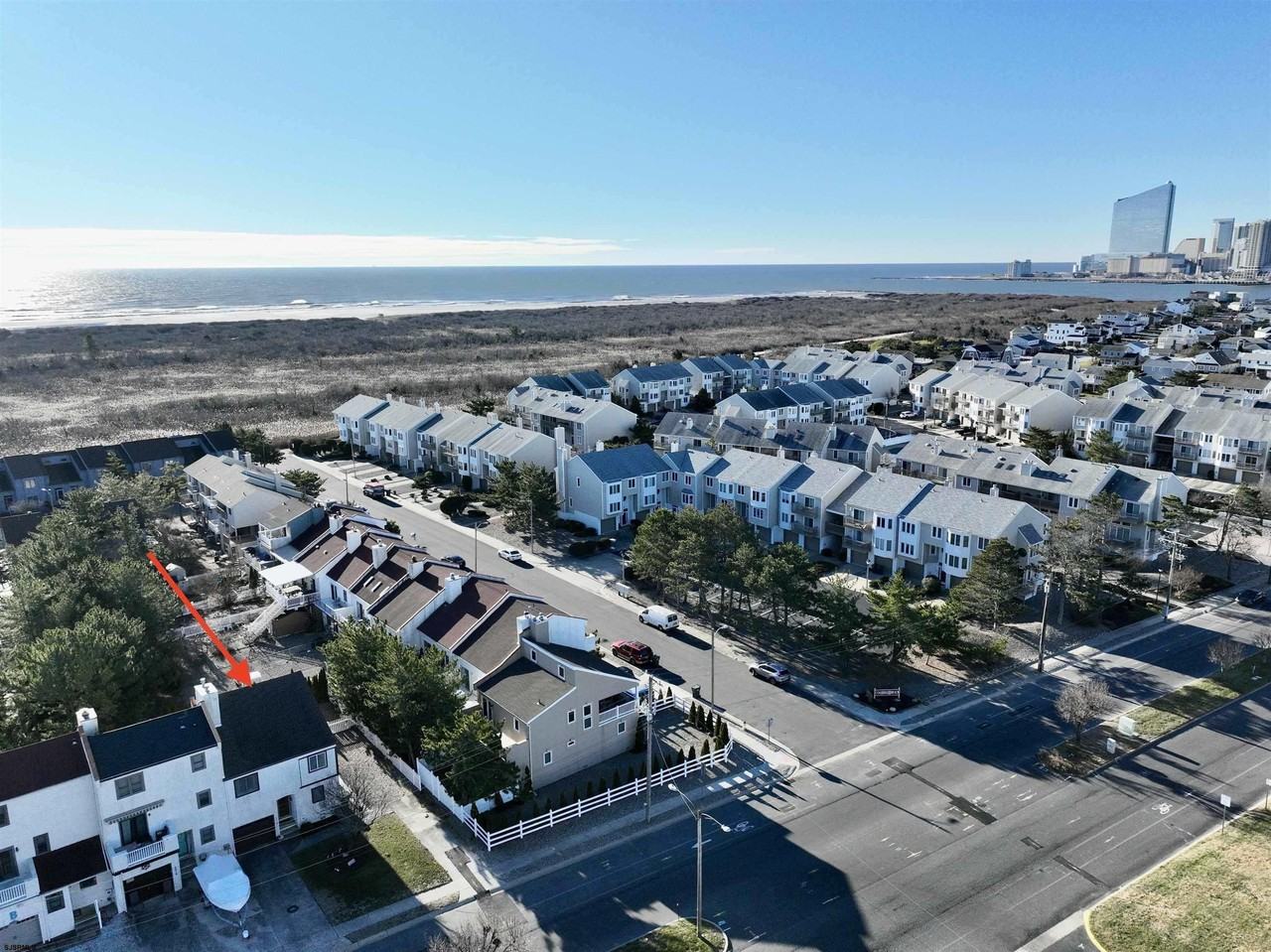 4818 Harbor Beach Blvd - Photo 4 of 28