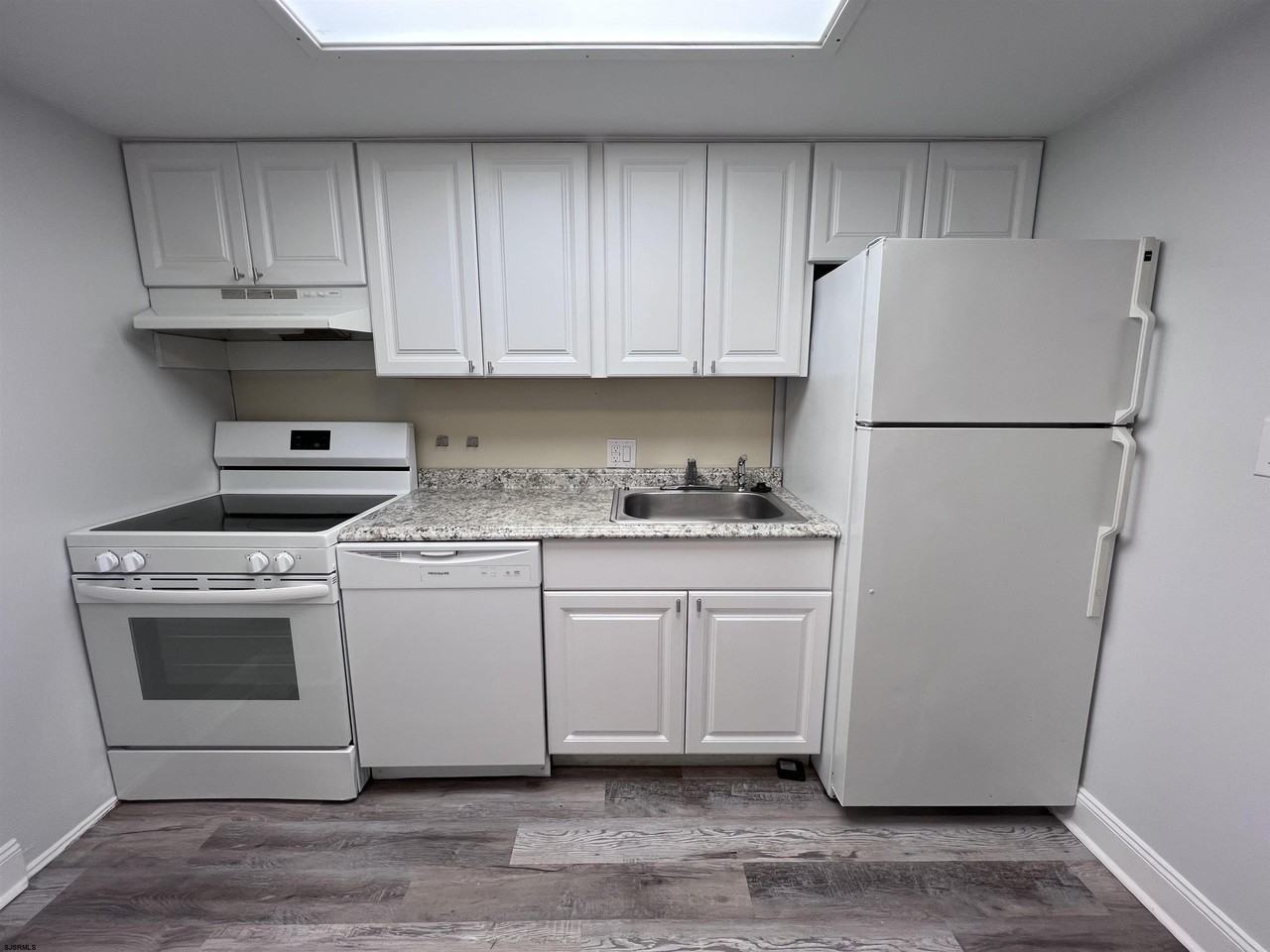 655 Absecon Blvd #517 - Photo 3 of 18