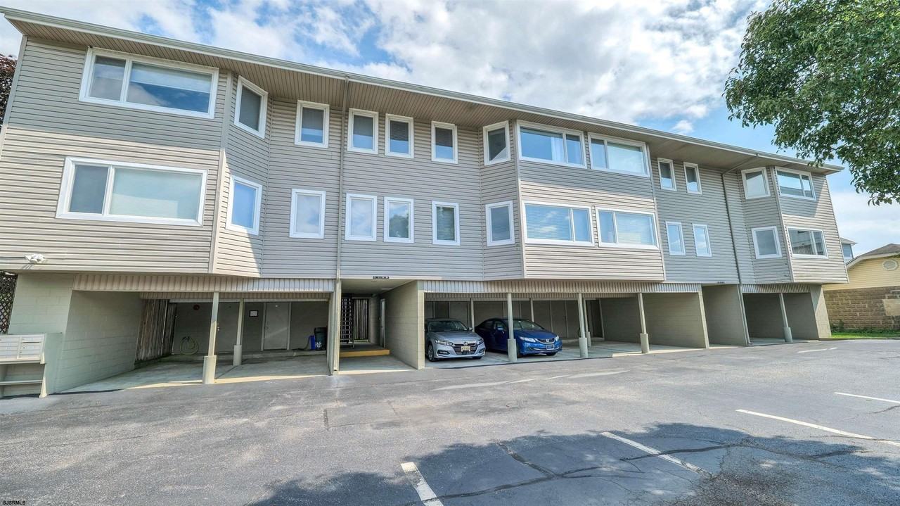 16 N Monroe Ave #B4 - Photo 2 of 25