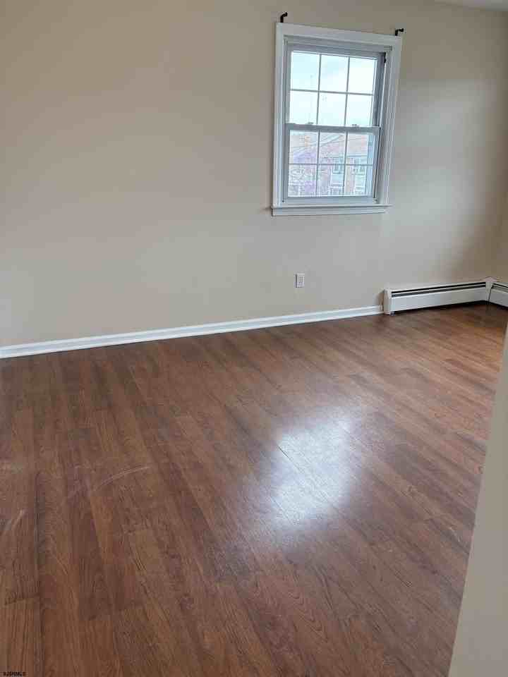 709 N Dudley Ave #F12 - Photo 6 of 7