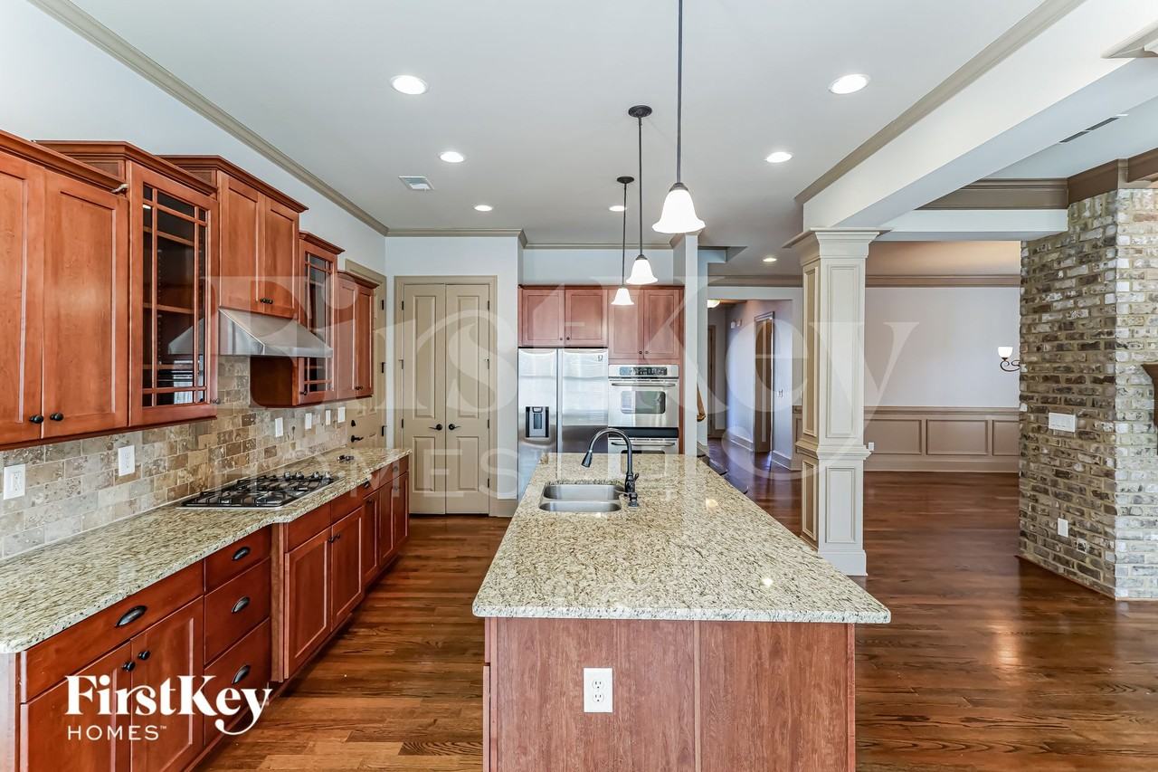 94 Silvertop Dr - Photo 5 of 15