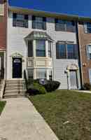 featured image of 100 Colonial Ct #100