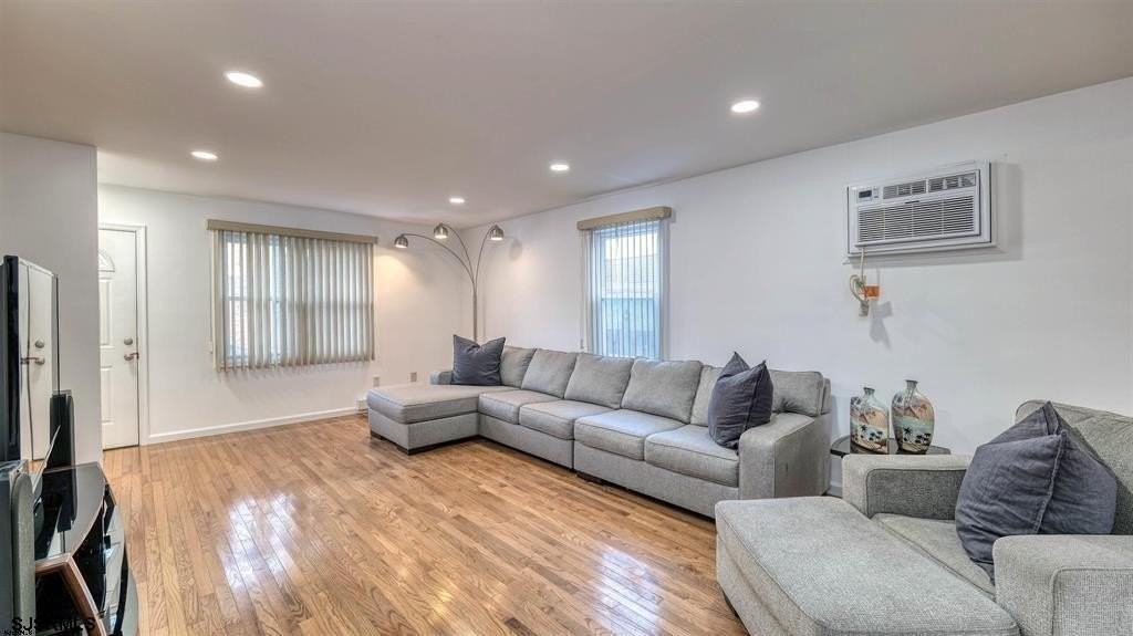 9709 Monmouth Ave #C2 - Photo 7 of 27