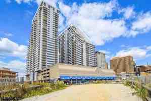 featured image of 3101 Boardwalk #708-2
