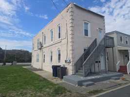 featured image of 120 N Congress Ave