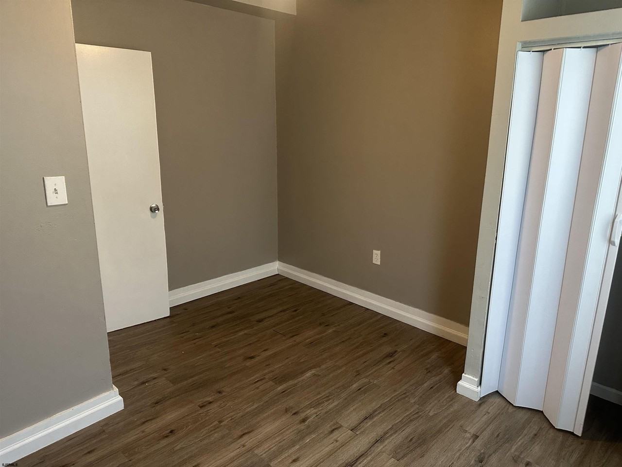 120 N Congress Ave - Photo 5 of 13