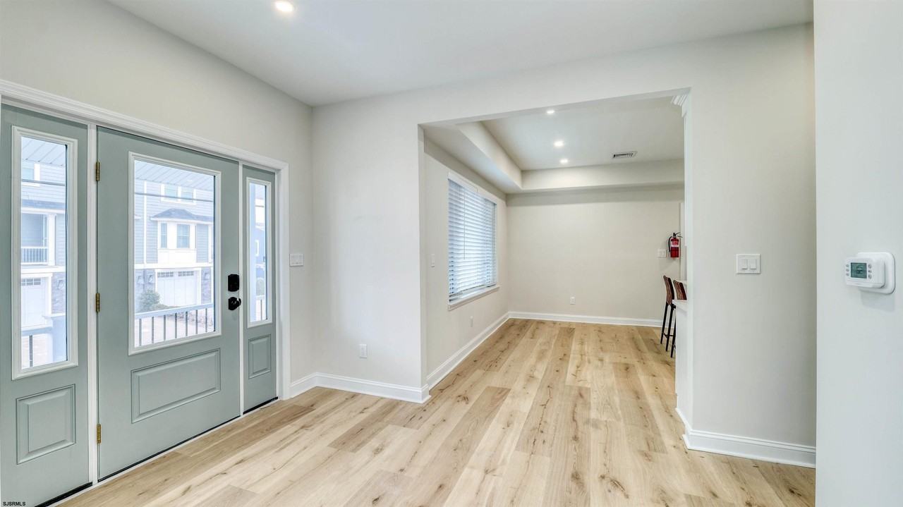 129 N New Haven Ave #FL2 - Photo 6 of 21