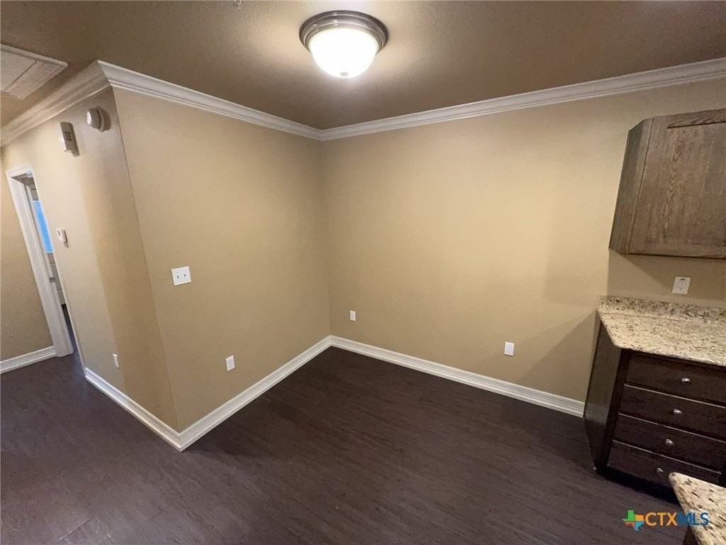 2710 Clear Creek Rd #203 - Photo 6 of 36