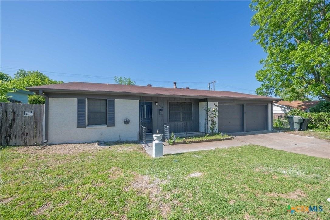 1228 Chippendale Dr - Photo 3 of 12