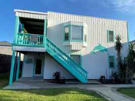 featured image of 123 E Dolphin St #2