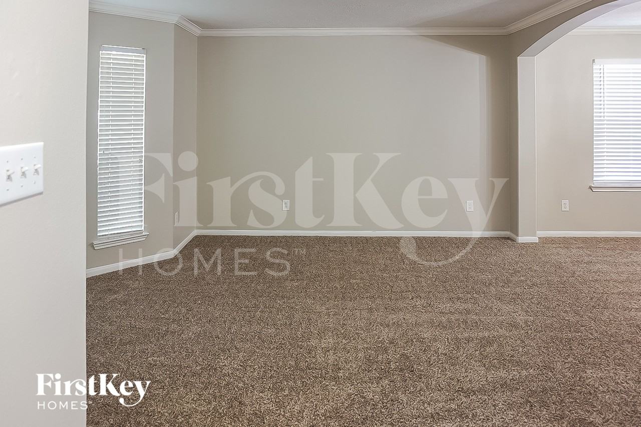 21919 Whispering Daisy Ct - Photo 6 of 16