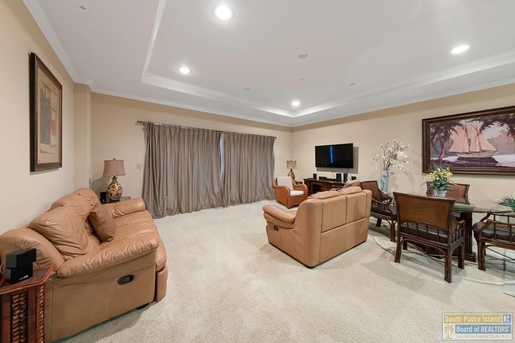 201 W Capricorn Dr #303C - Photo 7 of 19