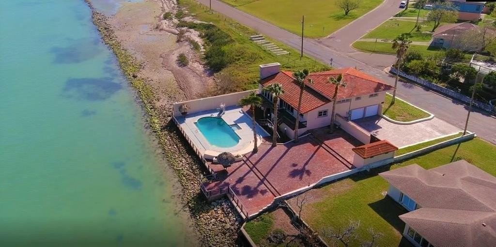 602 N Shore Dr - Photo 5 of 50