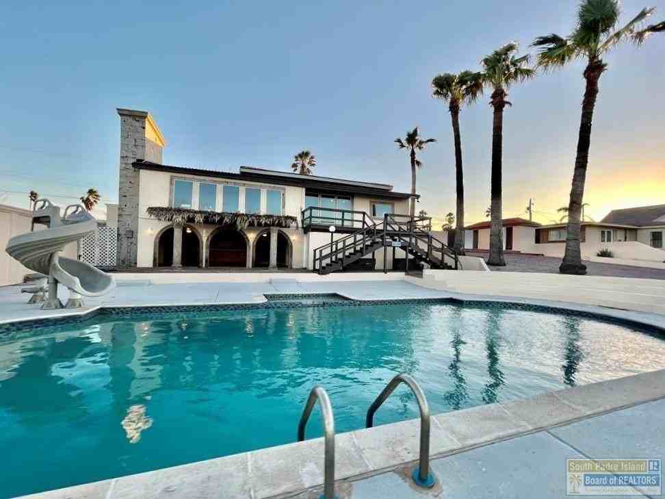 602 N Shore Dr - Photo 7 of 50
