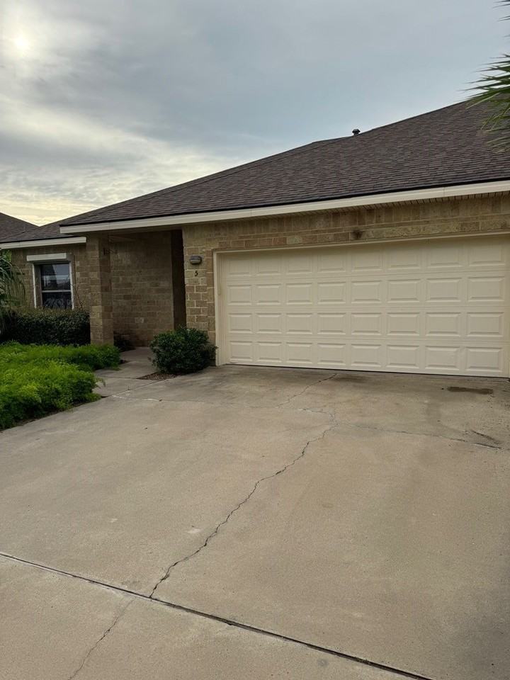 5 Augusta Ct - Photo 2 of 26