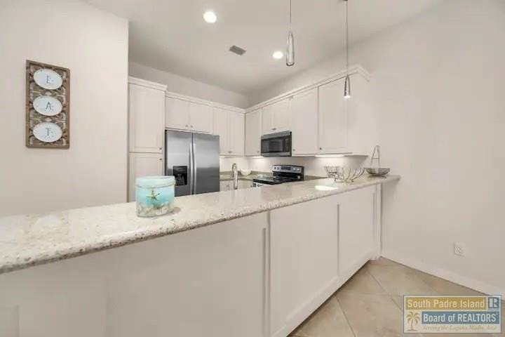 2700 Gulf Blvd #104 - Photo 5 of 10