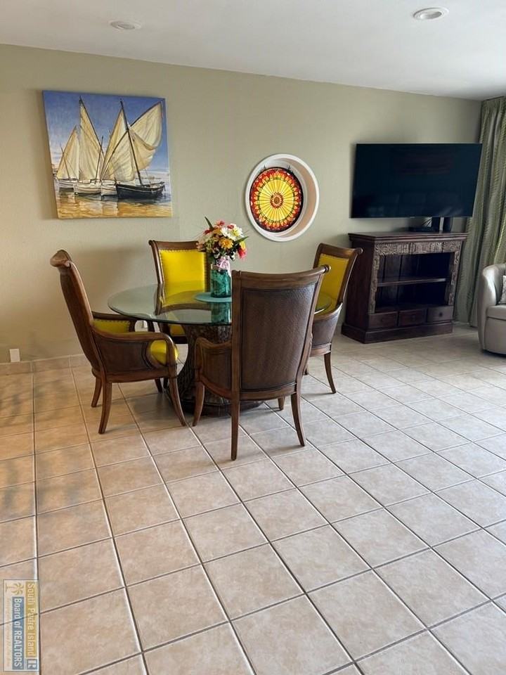 6201 Padre Blvd #102 - Photo 4 of 23