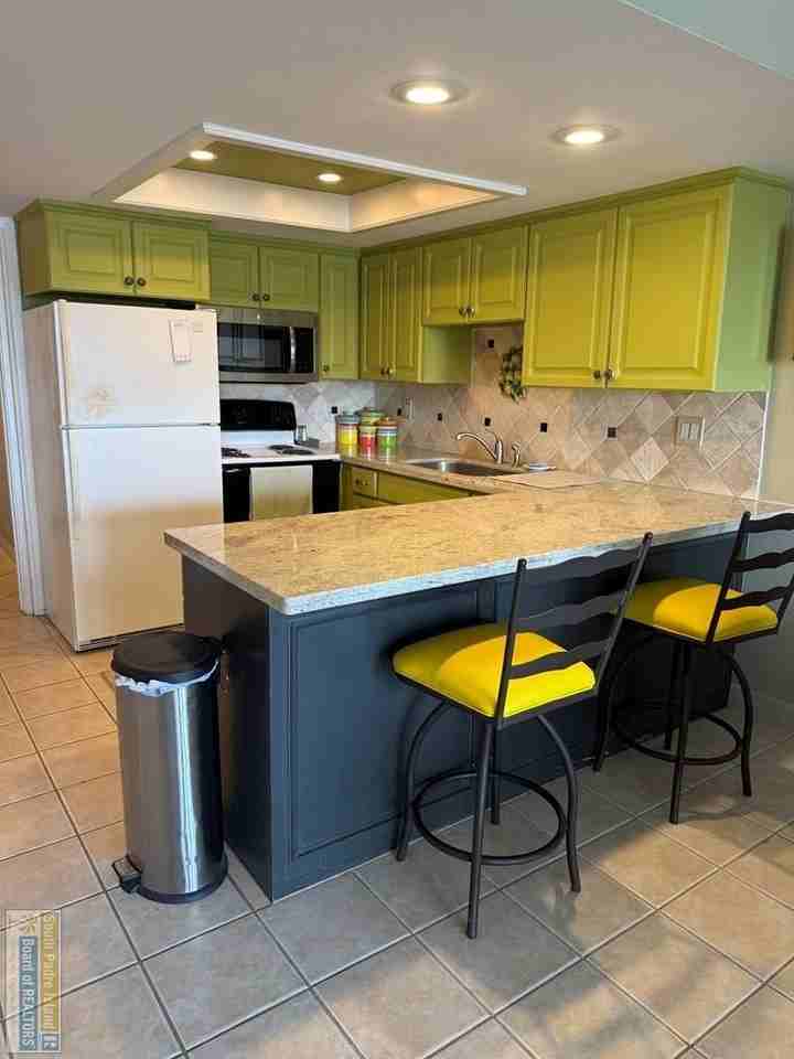6201 Padre Blvd #102 - Photo 7 of 23
