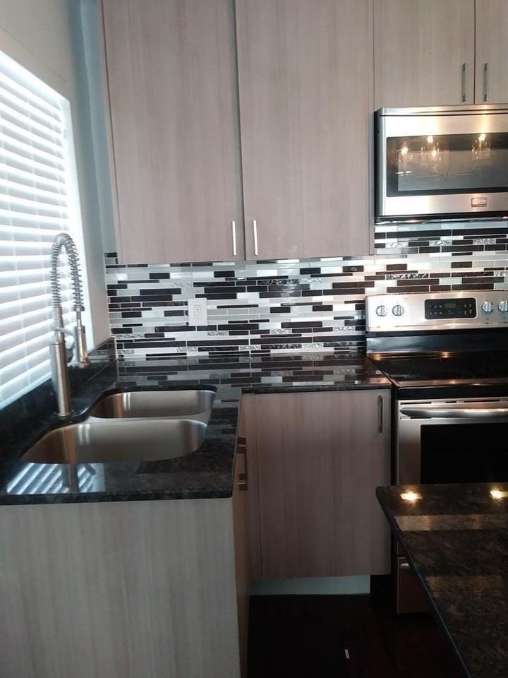 125 E Morningside Dr #302 - Photo 7 of 19